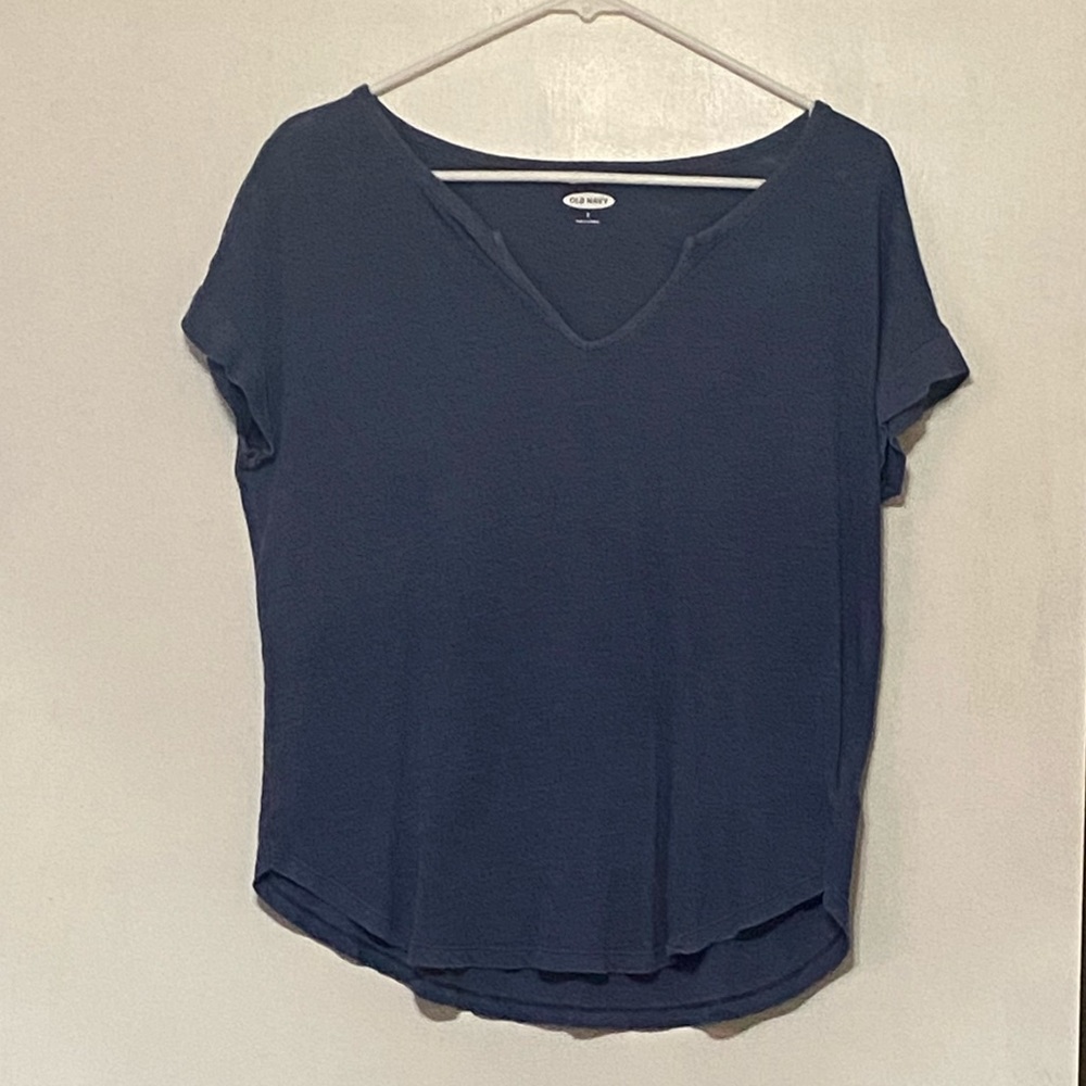 Old Navy jersey knit v-neck t-shirt.
